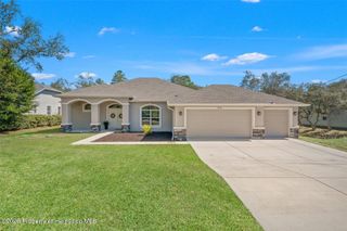 8392 Christopher Lane, Weeki Wachee, FL 34613