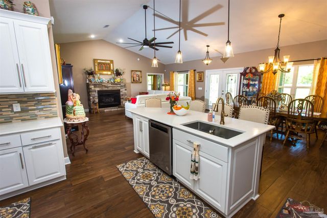 7109 Hwy 89, Milton, FL 32570