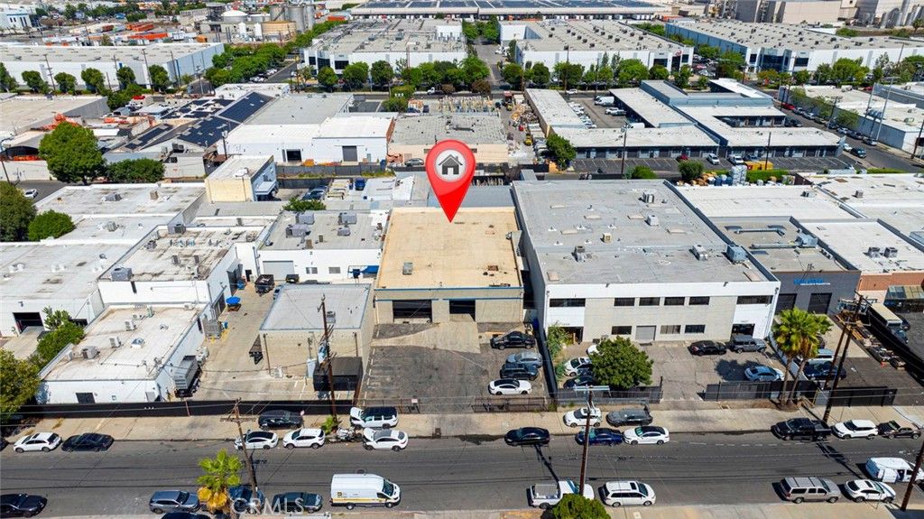 15933 Arminta, Van Nuys, CA 91406 — exterior