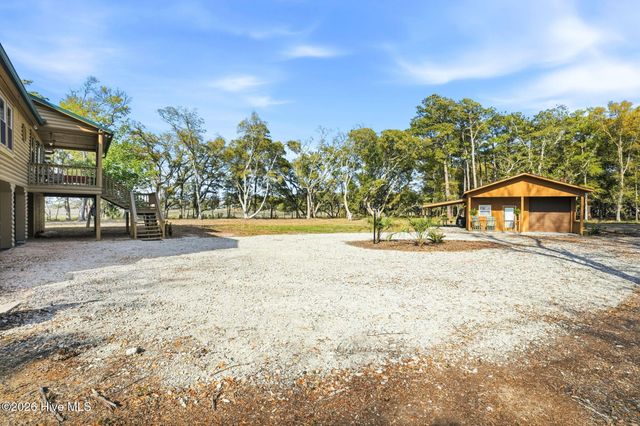 3820 Windy Point Road SW, Supply, NC 28462