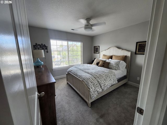 12632 ROSS St, Oregon City, OR 97045