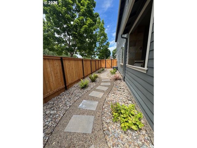 12632 ROSS St, Oregon City, OR 97045