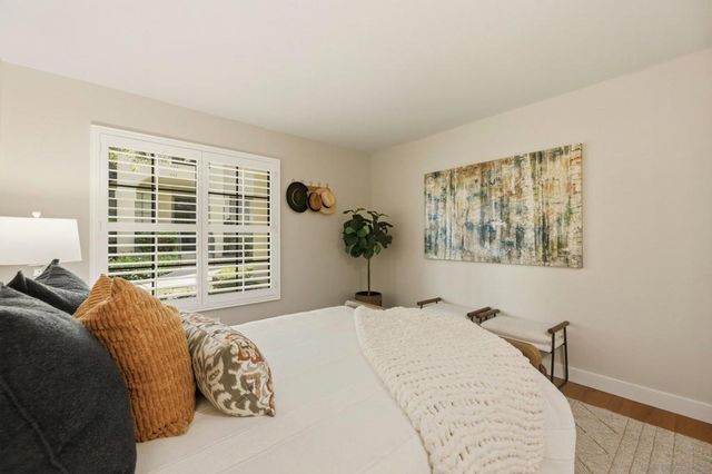 13227 Wimberly 263, San Diego, CA 92128