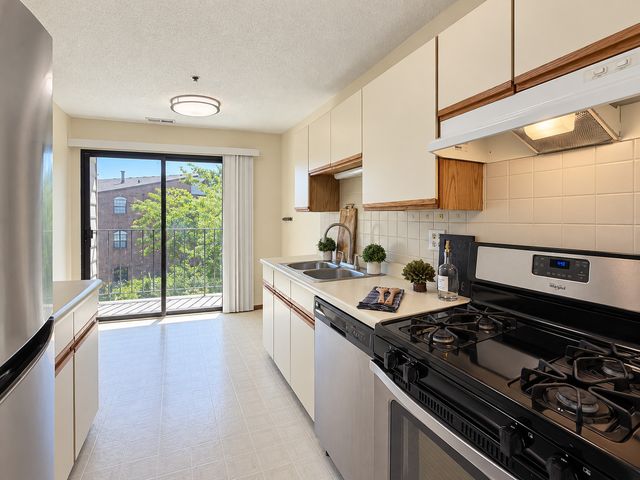 720 Weidner Road 300, Buffalo Grove, IL 60089