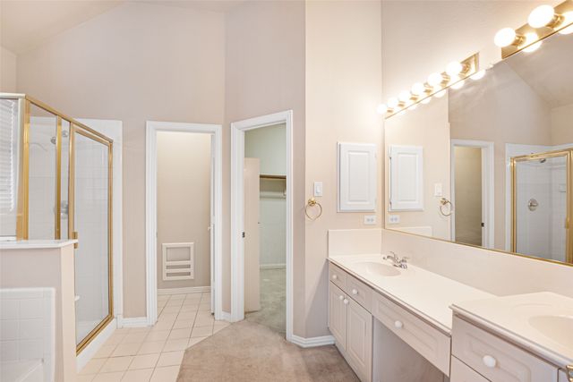 517 Quick Silver Drive, Desoto, TX 75115