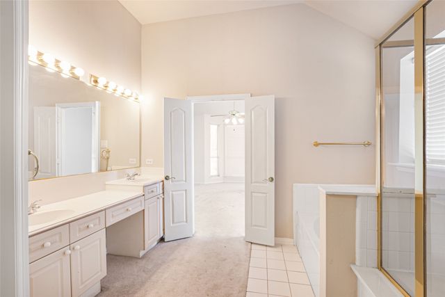 517 Quick Silver Drive, Desoto, TX 75115
