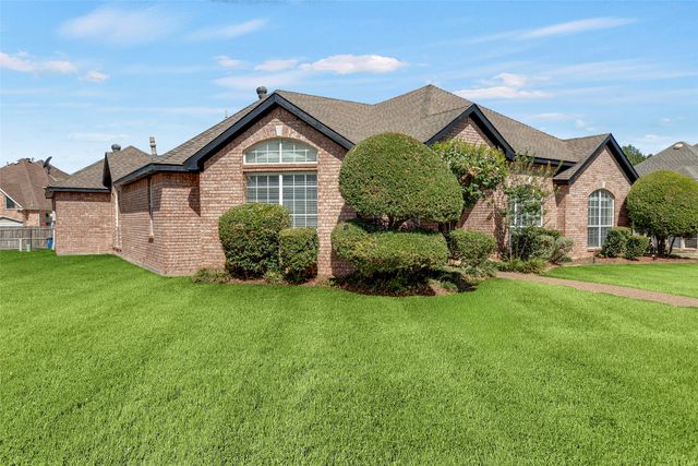 517 Quick Silver Drive, Desoto, TX 75115