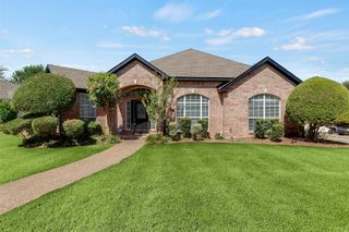 517 Quick Silver Drive, Desoto, TX 75115