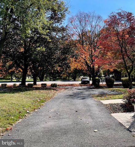 13230 CLUB RD, Hagerstown, MD 21742