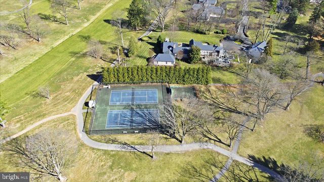 13230 CLUB RD, Hagerstown, MD 21742