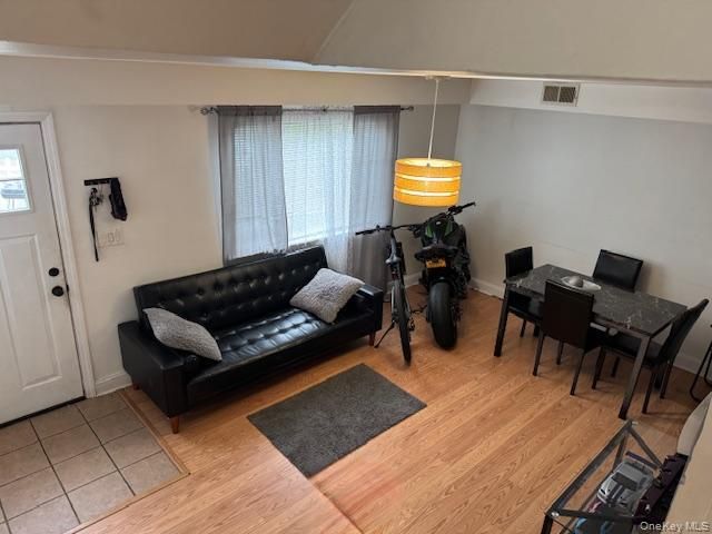 227 Hill Rise, Calverton, NY 11933