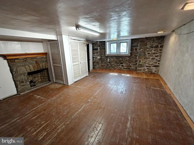 5601 WOODBINE AVE, Philadelphia, PA 19131