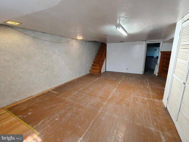 5601 WOODBINE AVE, Philadelphia, PA 19131