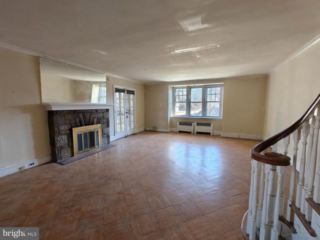 5601 WOODBINE AVE, Philadelphia, PA 19131