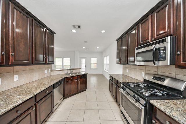 4017 Firenze Drive, Friendswood, TX 77546