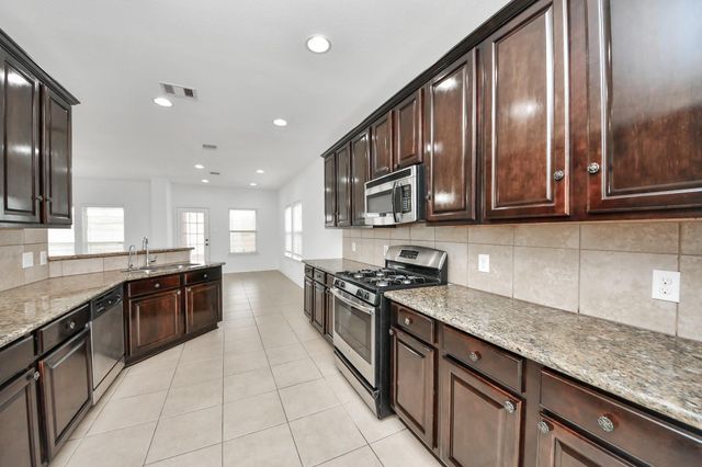 4017 Firenze Drive, Friendswood, TX 77546