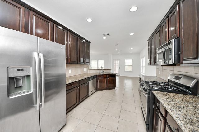 4017 Firenze Drive, Friendswood, TX 77546