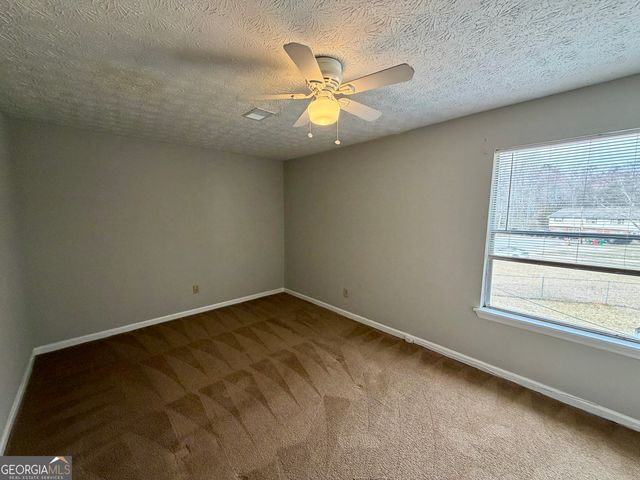 8515 Pineland Drive, Jonesboro, GA 30238