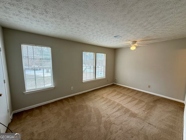 8515 Pineland Drive, Jonesboro, GA 30238