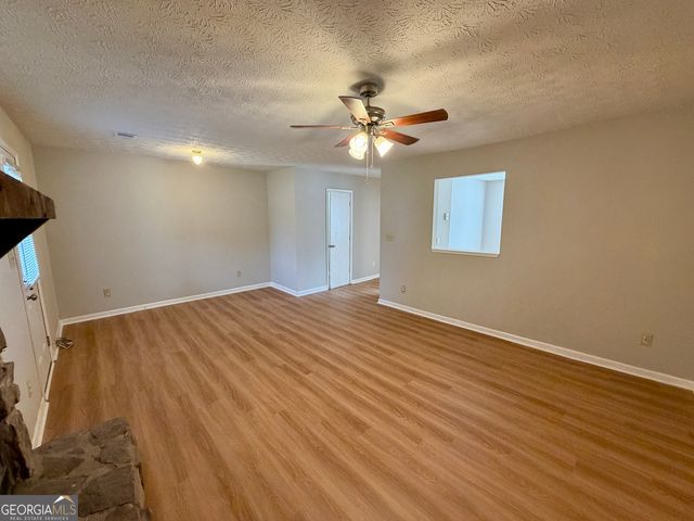 8515 Pineland Drive, Jonesboro, GA 30238