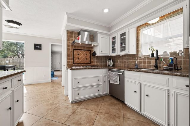 15843 Foxgate Road, Houston, TX 77079