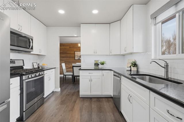 7620 Sunny View Lane, Colorado Springs, CO 80911