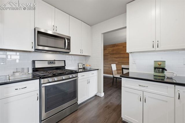 7620 Sunny View Lane, Colorado Springs, CO 80911