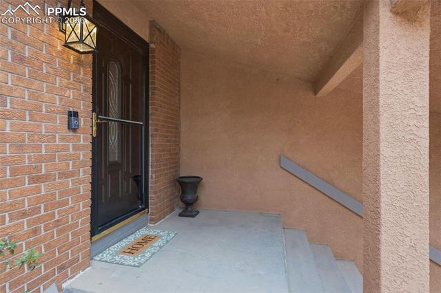 7620 Sunny View Lane, Colorado Springs, CO 80911