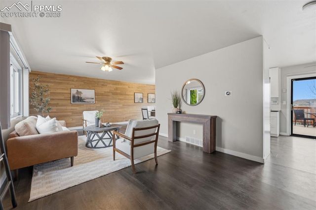 7620 Sunny View Lane, Colorado Springs, CO 80911