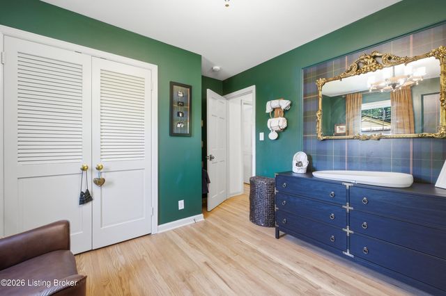 226 N Birchwood Ave, Louisville, KY 40206