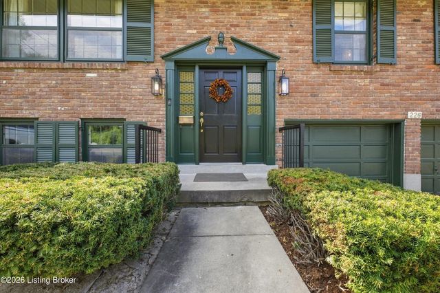 226 N Birchwood Ave, Louisville, KY 40206
