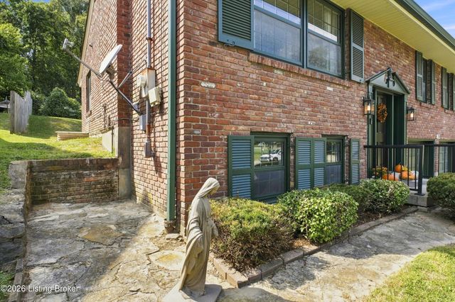 226 N Birchwood Ave, Louisville, KY 40206