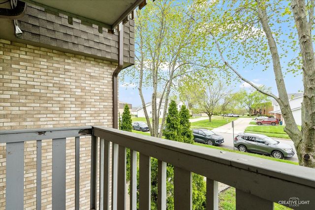 2301 Bicentennial Avenue 5, Crest Hill, IL 60403