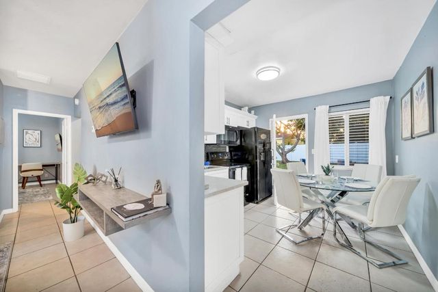 3331 Lake Avenue, West Palm Beach, FL 33405