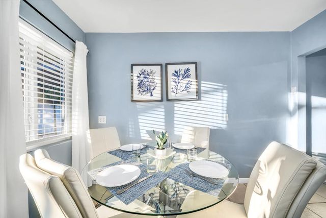 3331 Lake Avenue, West Palm Beach, FL 33405