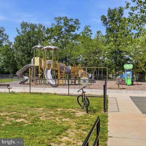 12668 ARTHUR GRAVES JR CT, Bristow, VA 20136