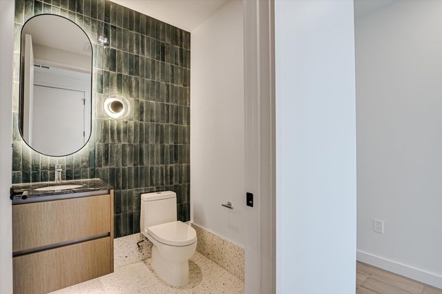 610 Davis ST 4304, Austin, TX 78701