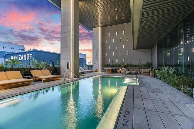 610 Davis ST 4304, Austin, TX 78701