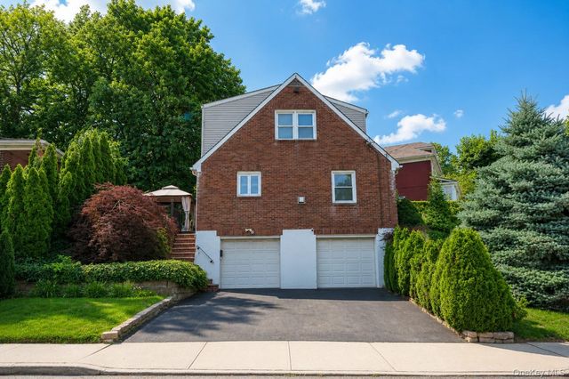 74 Cypress Avenue, Staten Island, NY 10301