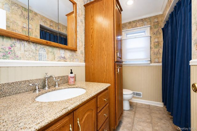 74 Cypress Avenue, Staten Island, NY 10301