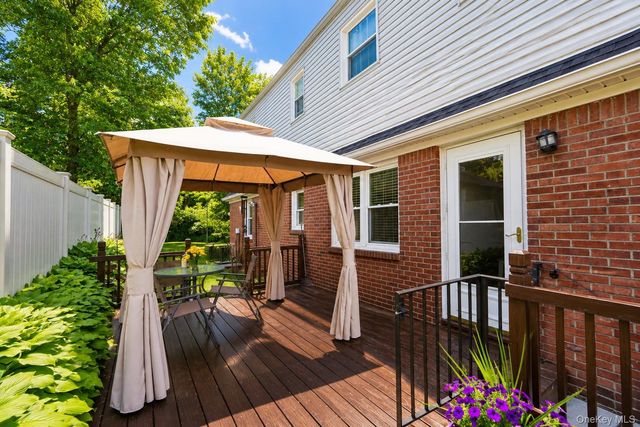 74 Cypress Avenue, Staten Island, NY 10301