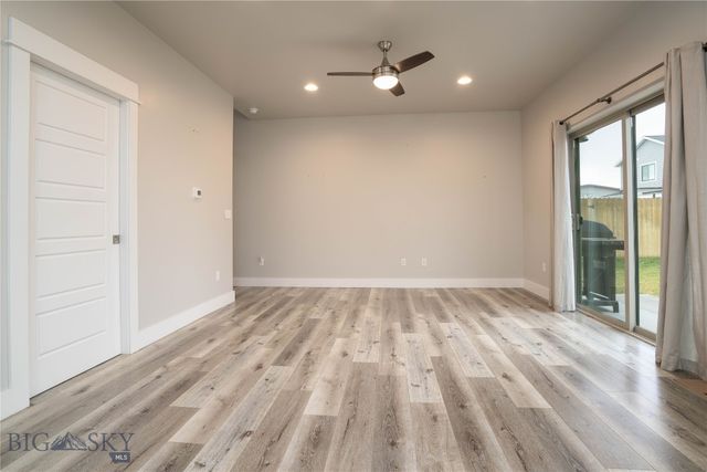 1403 Happy Lane A, Belgrade, MT 59714