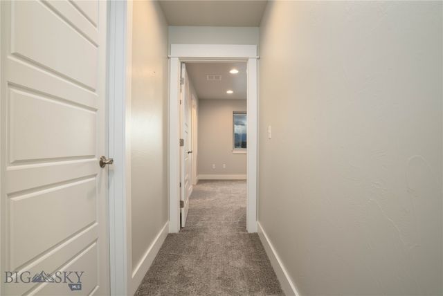 1403 Happy Lane A, Belgrade, MT 59714