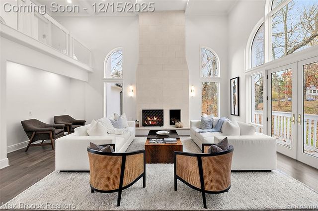 7515 Hiddenbrook Lane, Bloomfield Hills, MI 48301