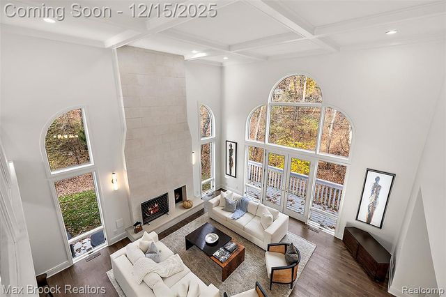 7515 Hiddenbrook Lane, Bloomfield Hills, MI 48301