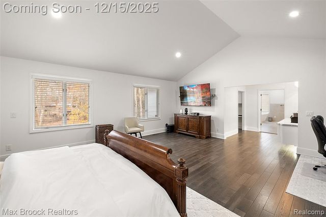 7515 Hiddenbrook Lane, Bloomfield Hills, MI 48301