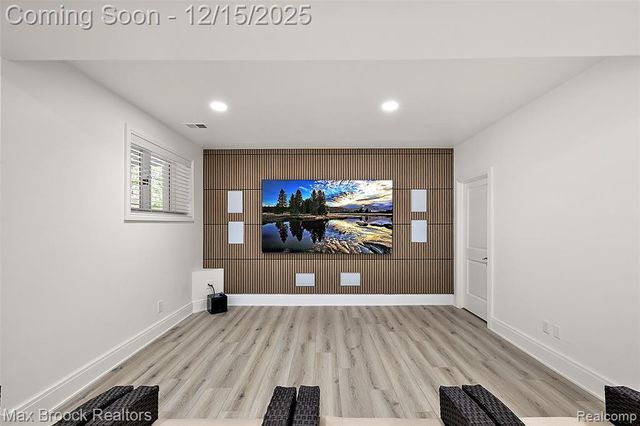 7515 Hiddenbrook Lane, Bloomfield Hills, MI 48301