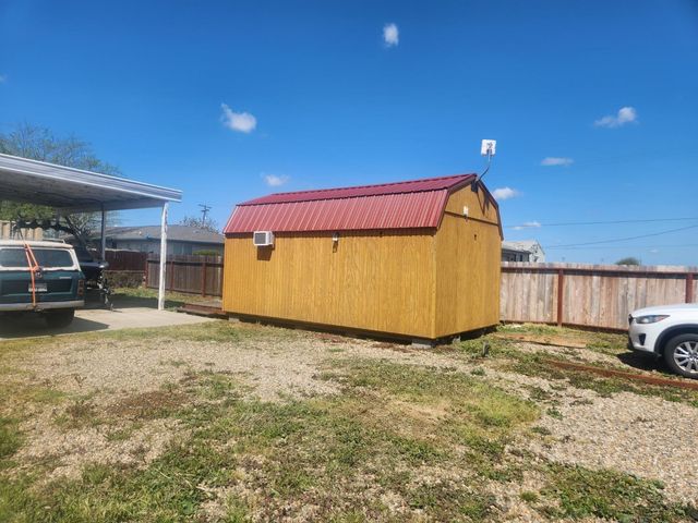 3784 Liberty Rd, Galt, CA 95632
