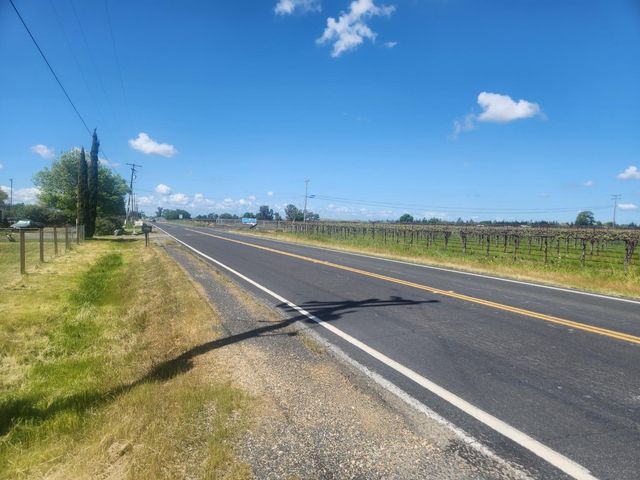 3784 Liberty Rd, Galt, CA 95632