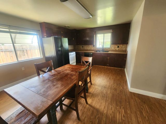 3784 Liberty Rd, Galt, CA 95632